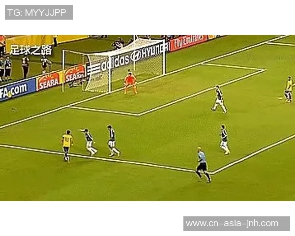 实况足球顶级高手的技巧与策略分享助你成为游戏中的王者